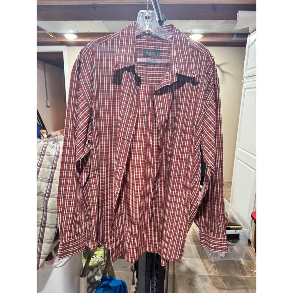 Van HeusenMen Red Plaid Long Sleeve Button Down Shirt WrinkleFree Size L 16-16.5